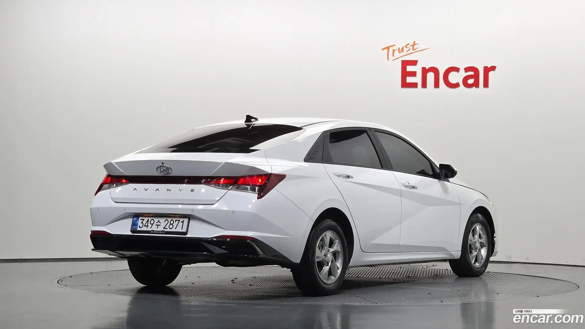 Main__Slider__Photo:AVANTE Hyundai 2022.6-1