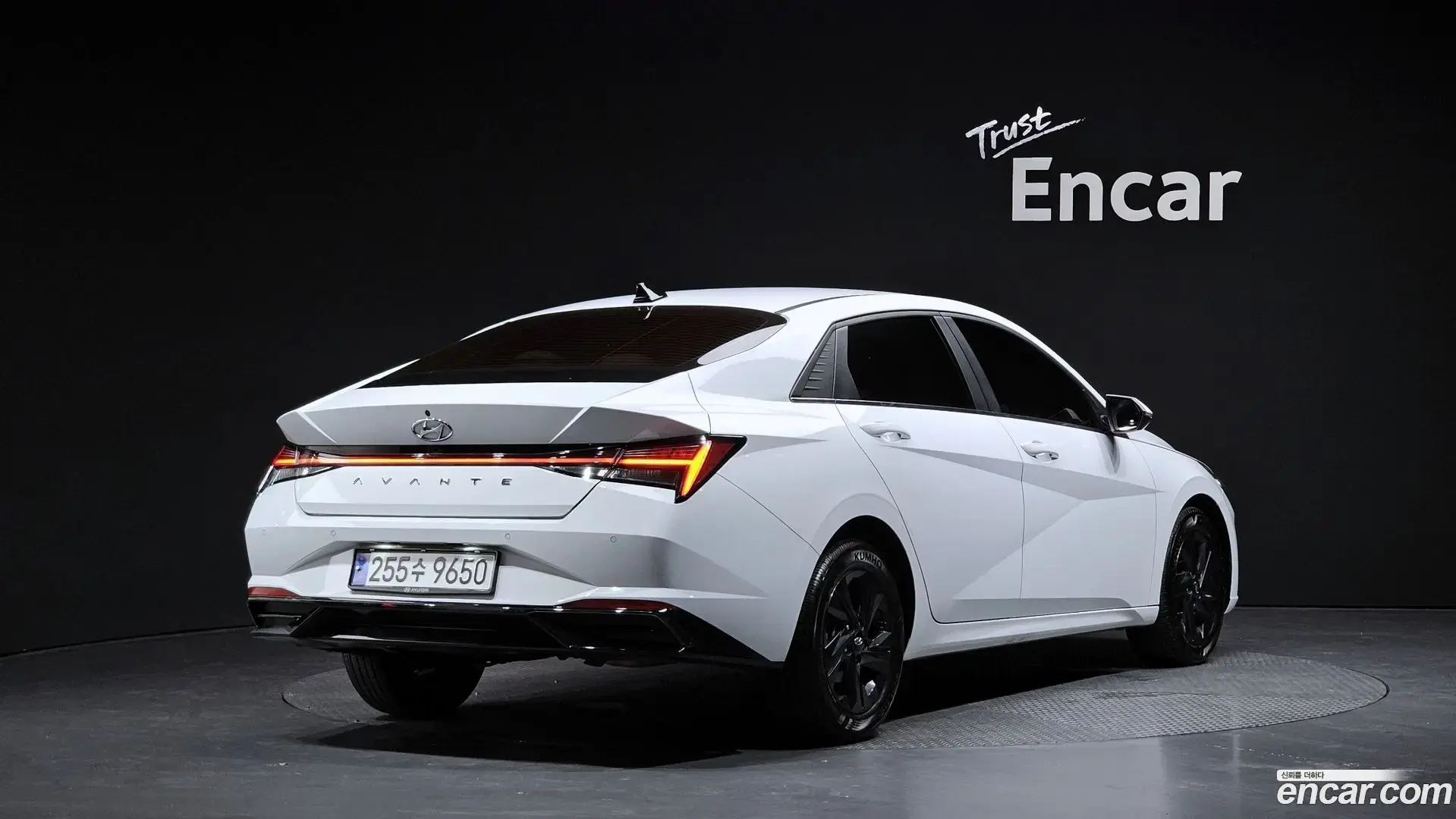 Main__Slider__Photo:AVANTE Hyundai 2021.3-1