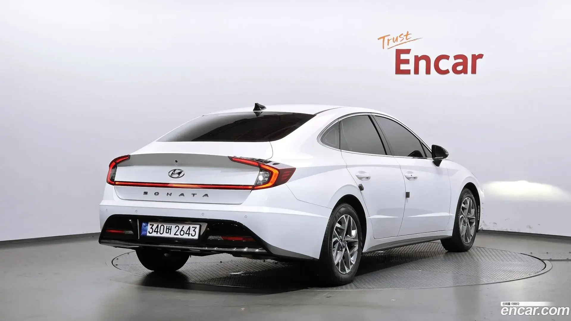 Main__Slider__Photo:Sonata Hyundai 2022.7-1