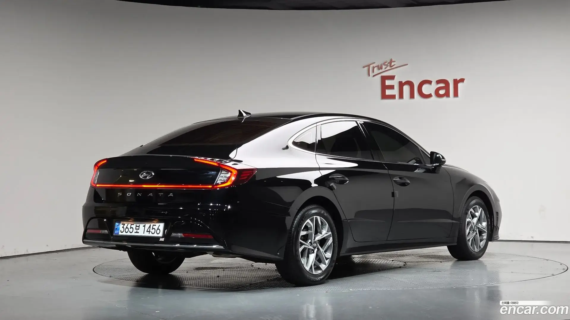 Main__Slider__Photo:Sonata Hyundai 2022.10-1