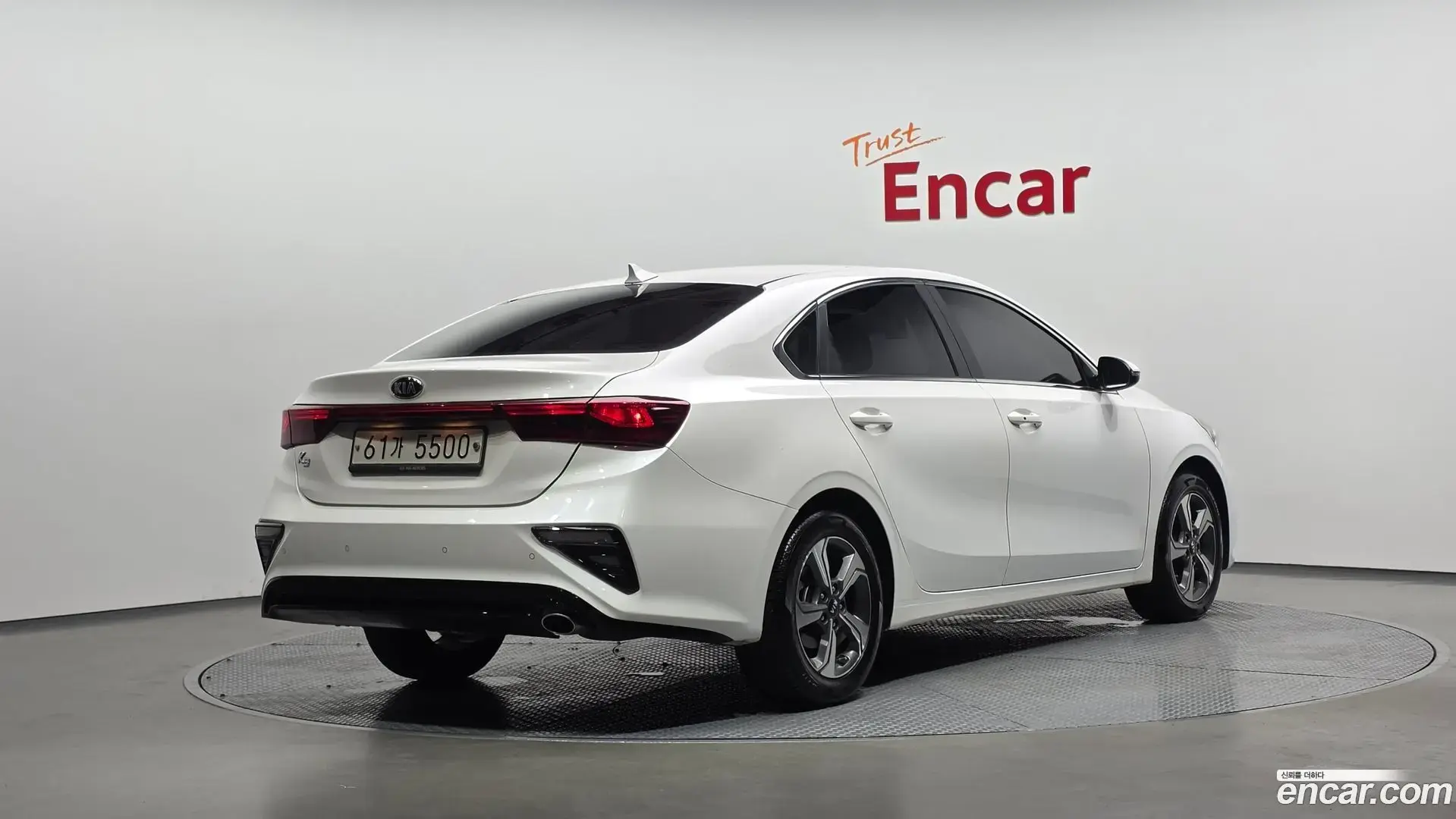 Main__Slider__Photo:K3 Kia 2018.2-1