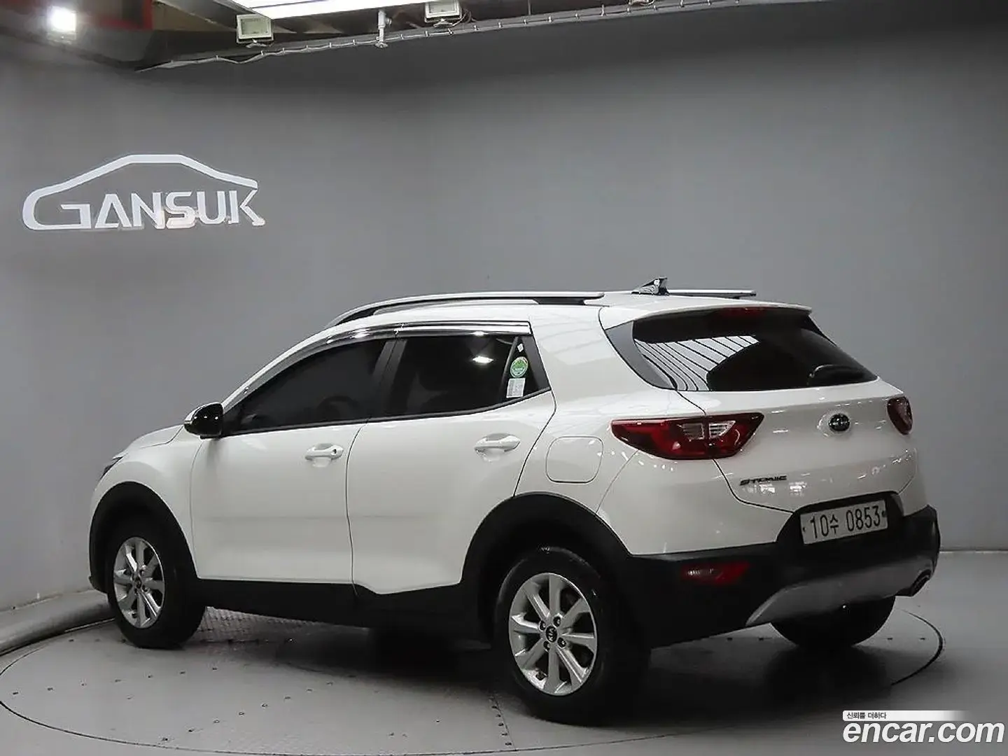 Main__Slider__Photo:Stonic Kia 2019.4-1