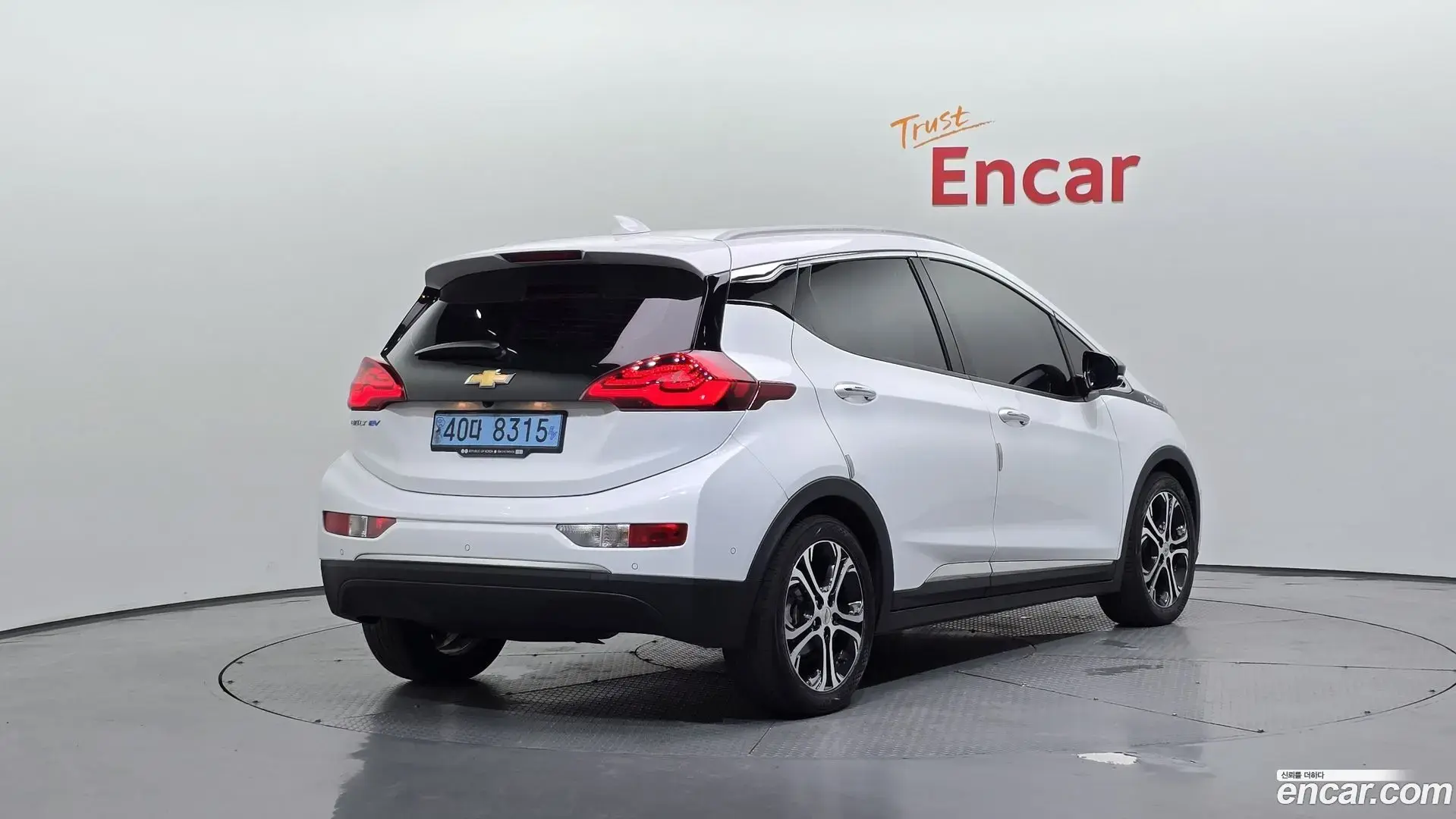 Main__Slider__Photo:Bolt EV Chevrolet 2018.2-1