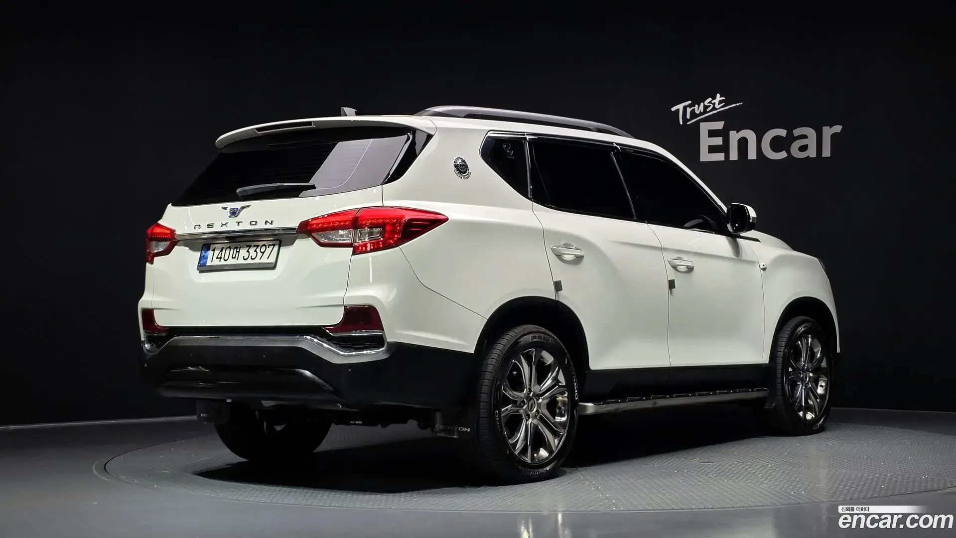 Main__Slider__Photo:Rexton KG Mobility 2019.1-1