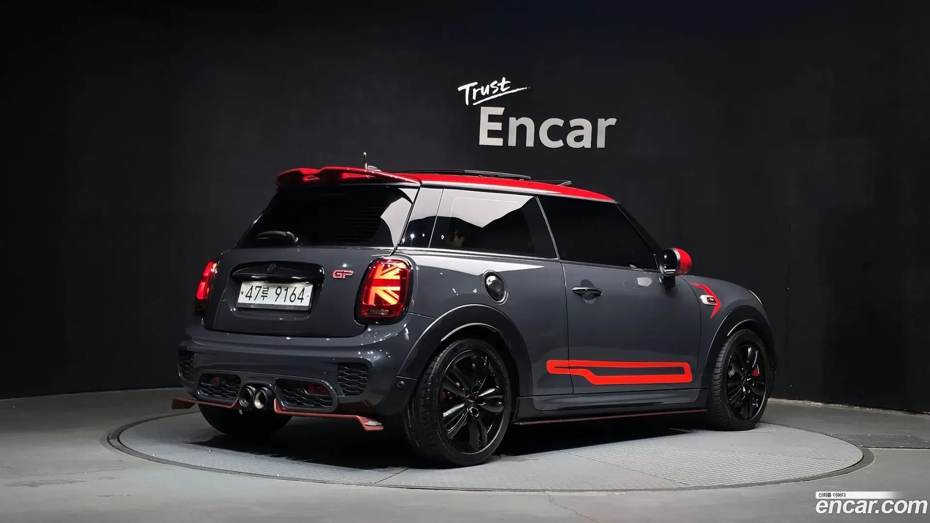 Main__Slider__Photo:Cooper Mini 2015.5-1