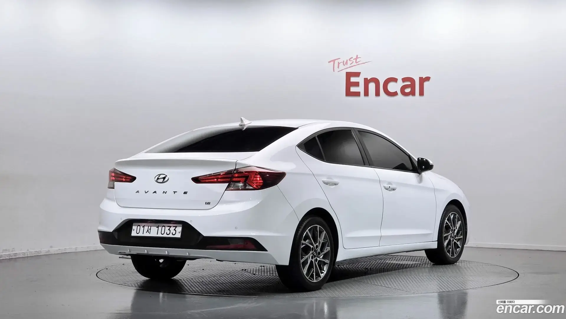 Main__Slider__Photo:AVANTE Hyundai 2019.6-1
