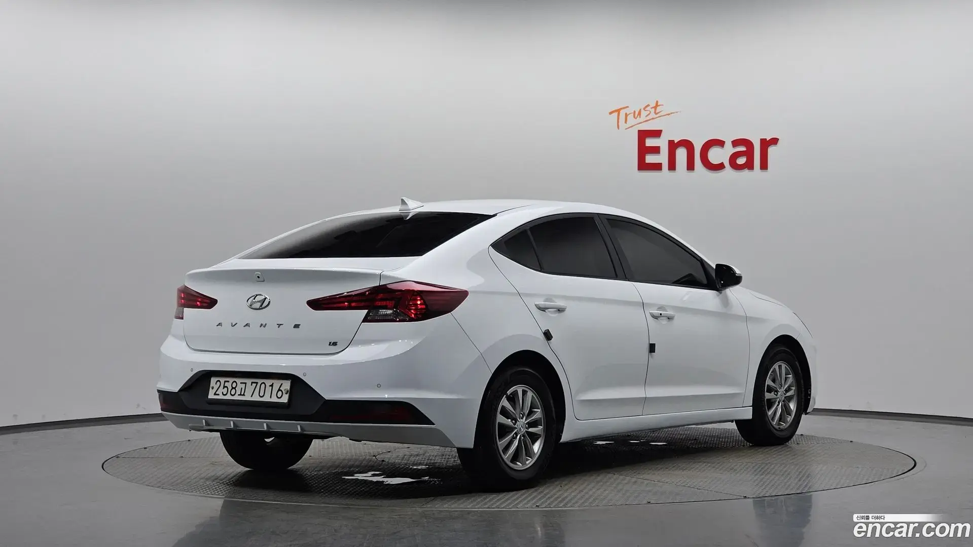 Main__Slider__Photo:AVANTE Hyundai 2020.2-1