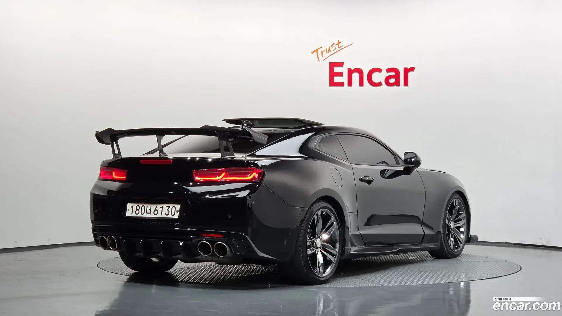 Main__Slider__Photo:Camaro Chevrolet 2017.2-1