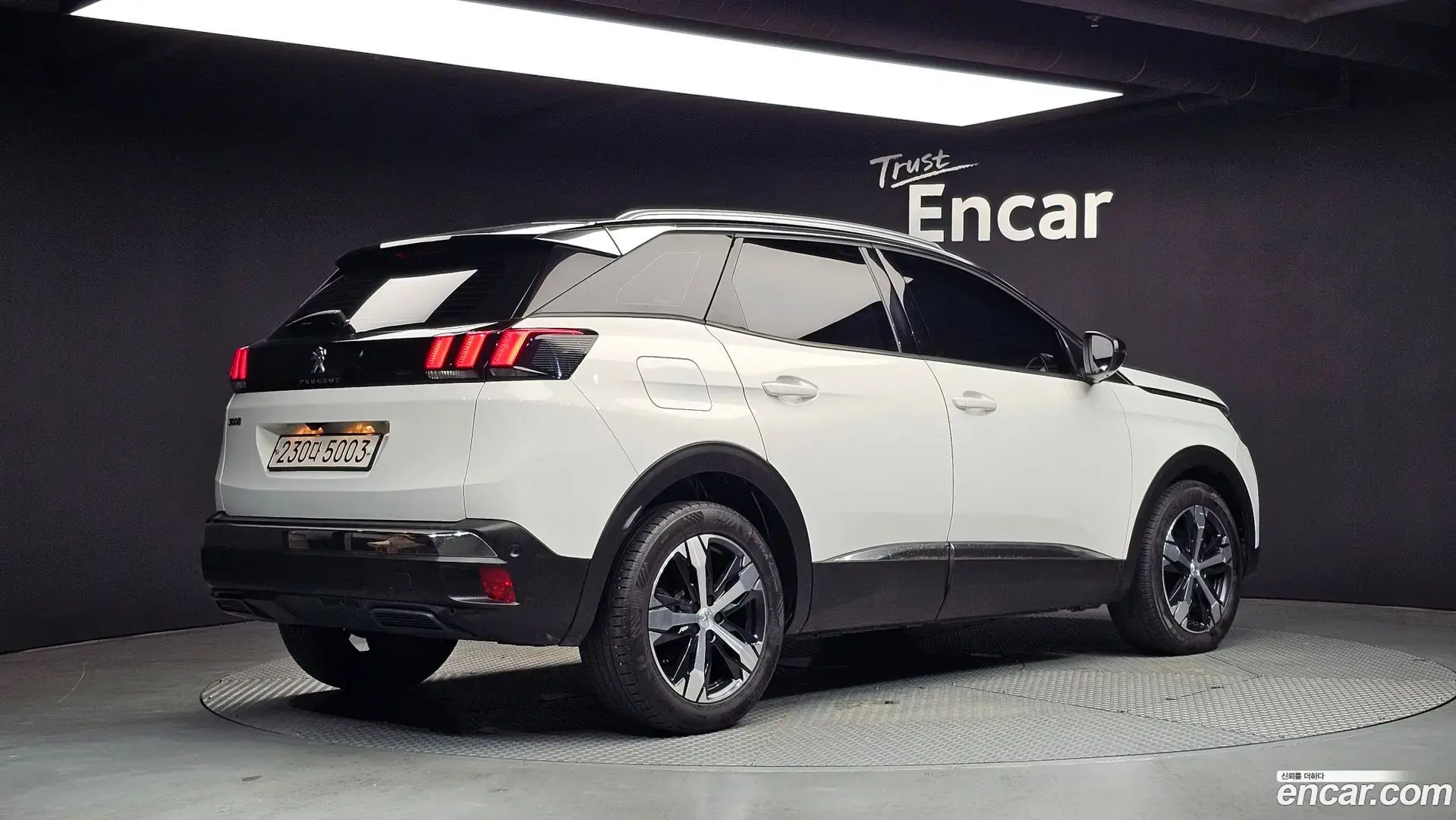 Main__Slider__Photo:3008 Peugeot 2019.3-1