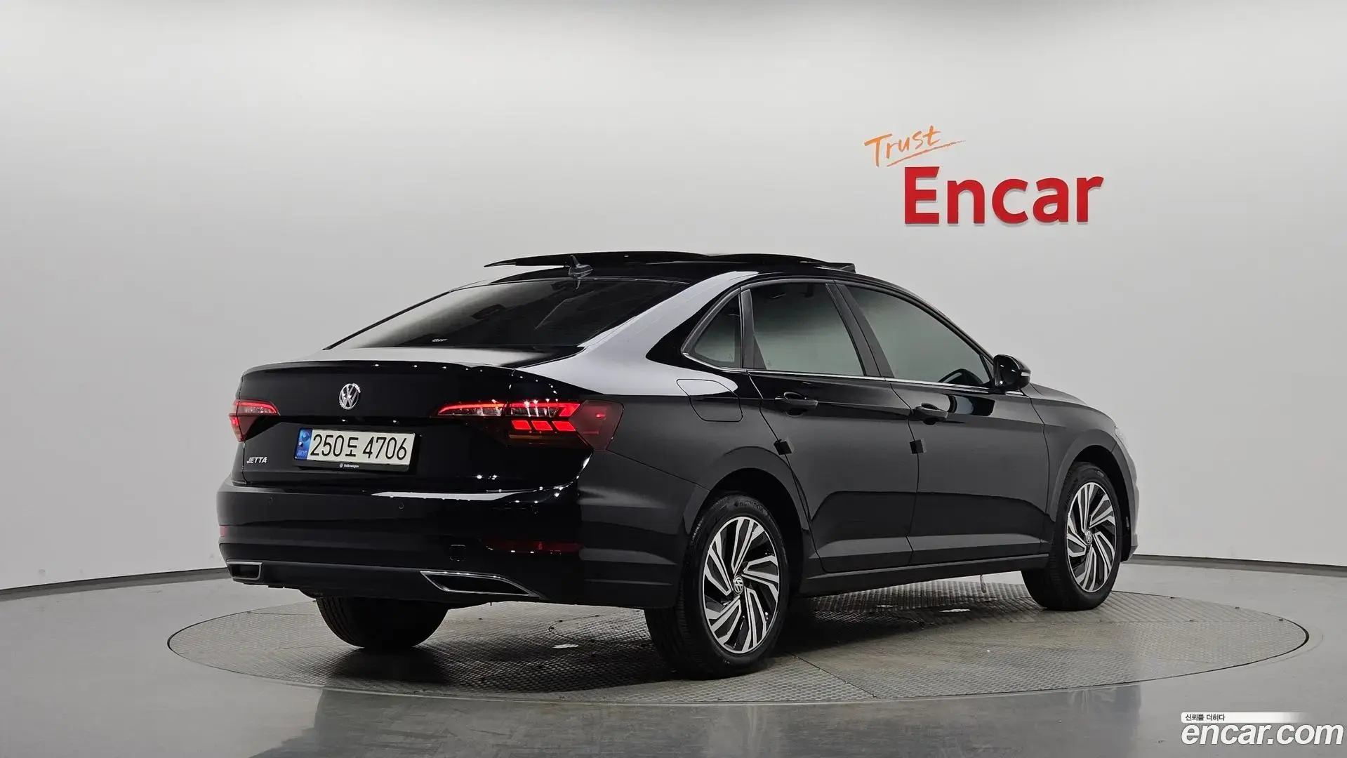 Main__Slider__Photo:Jetta Volkswagen 2021.5-1