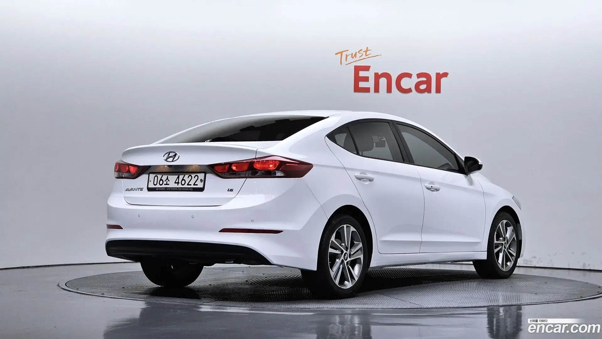 Main__Slider__Photo:AVANTE Hyundai 2017.8-1