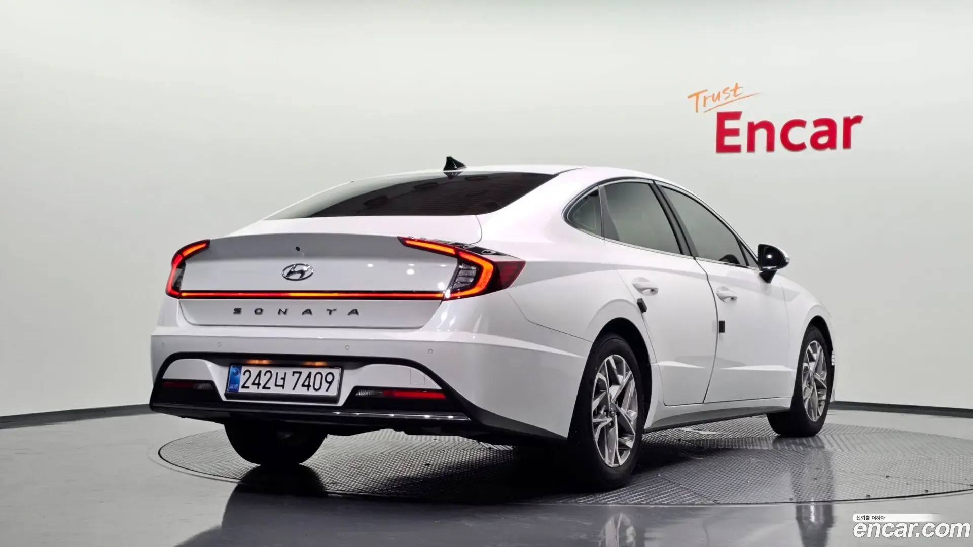 Main__Slider__Photo:Sonata Hyundai 2021.2-1