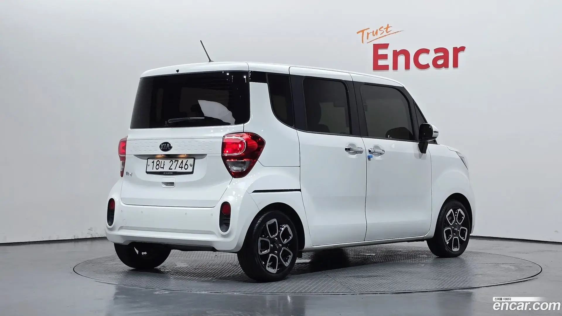 Main__Slider__Photo:RAY Kia 2019.7-1