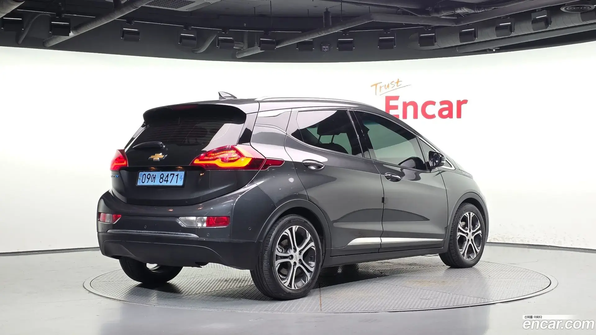 Main__Slider__Photo:Bolt EV Chevrolet 2018.8-1