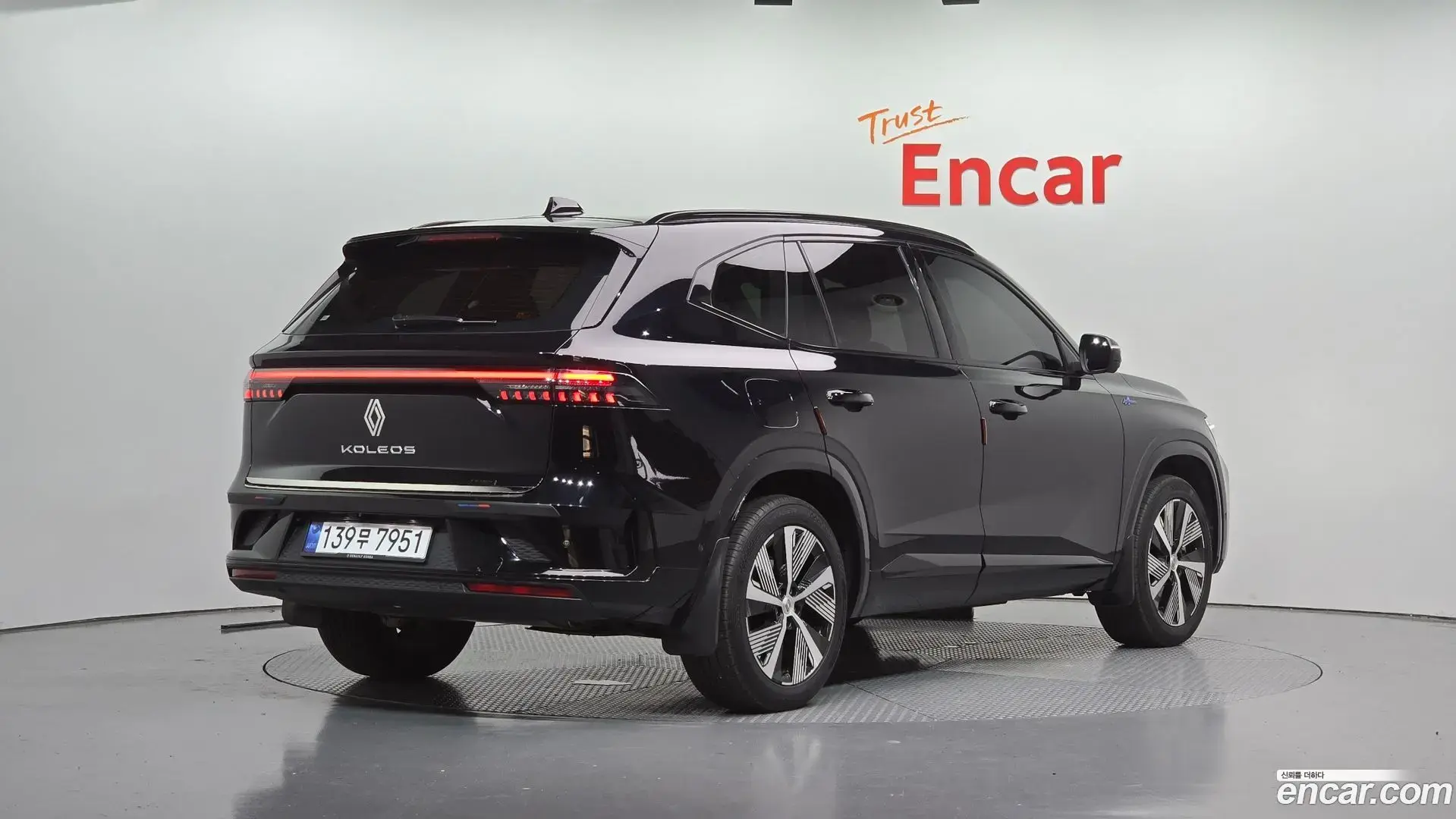 Main__Slider__Photo:Grand Koleos Renault Korea 2025.4-1