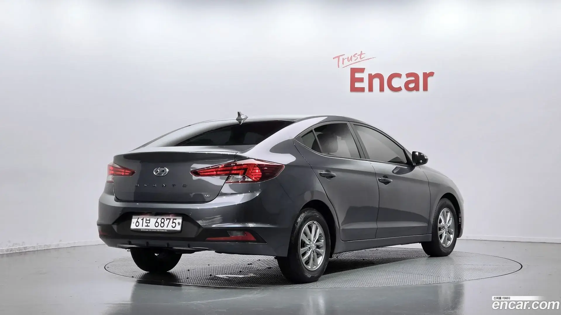 Main__Slider__Photo:AVANTE Hyundai 2018.9-1
