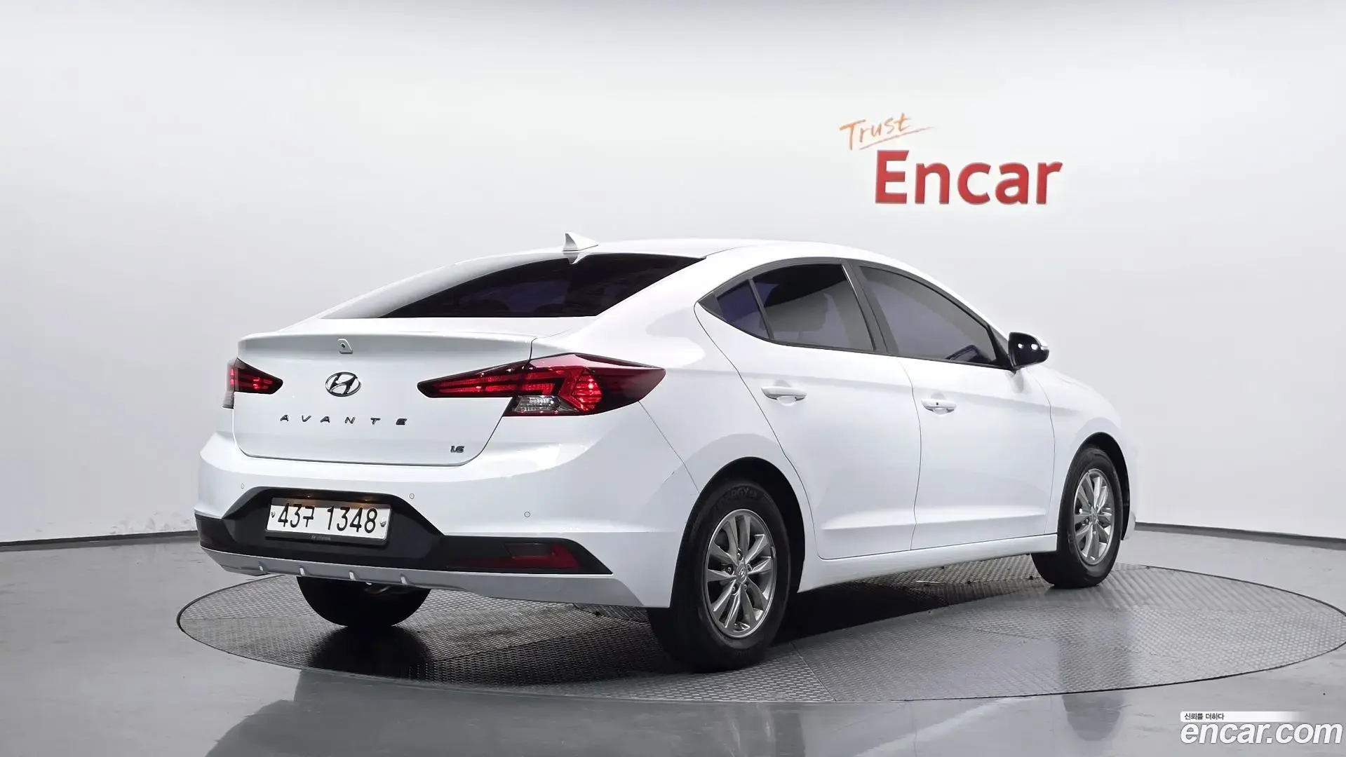 Main__Slider__Photo:AVANTE Hyundai 2019.7-1