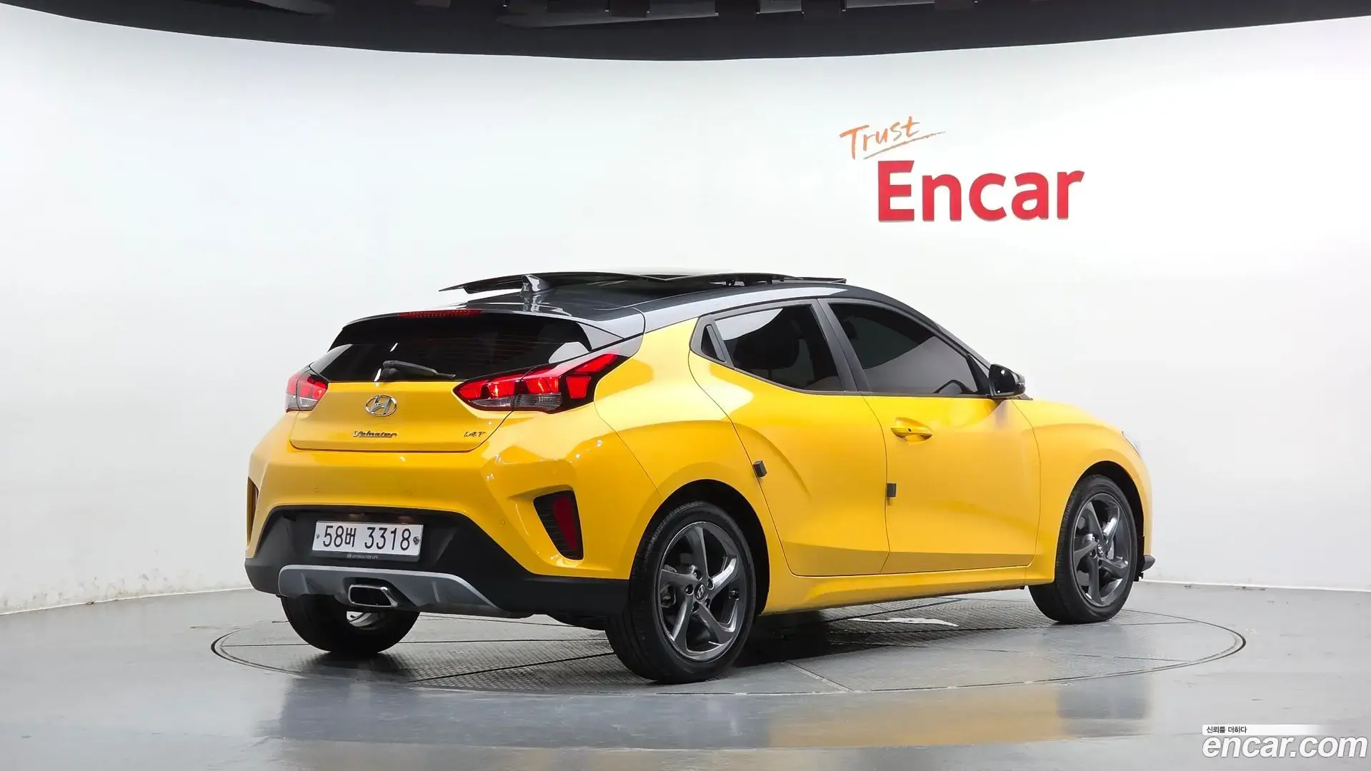 Main__Slider__Photo:Veloster Hyundai 2018.6-1