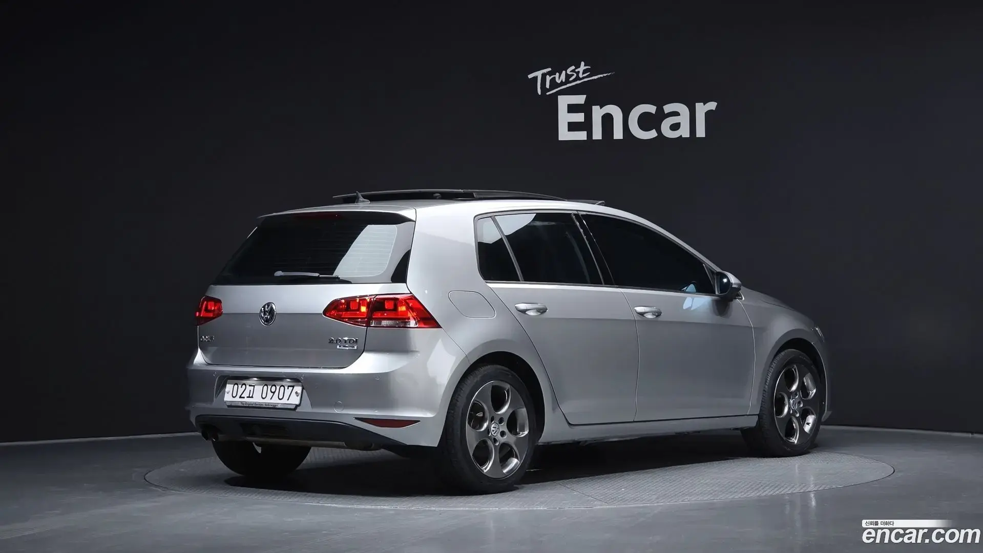 Main__Slider__Photo:Golf Volkswagen 2016.2-1