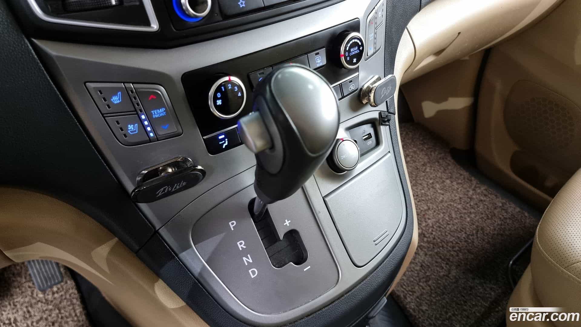 Starex Hyundai 2018.11-INNER-009