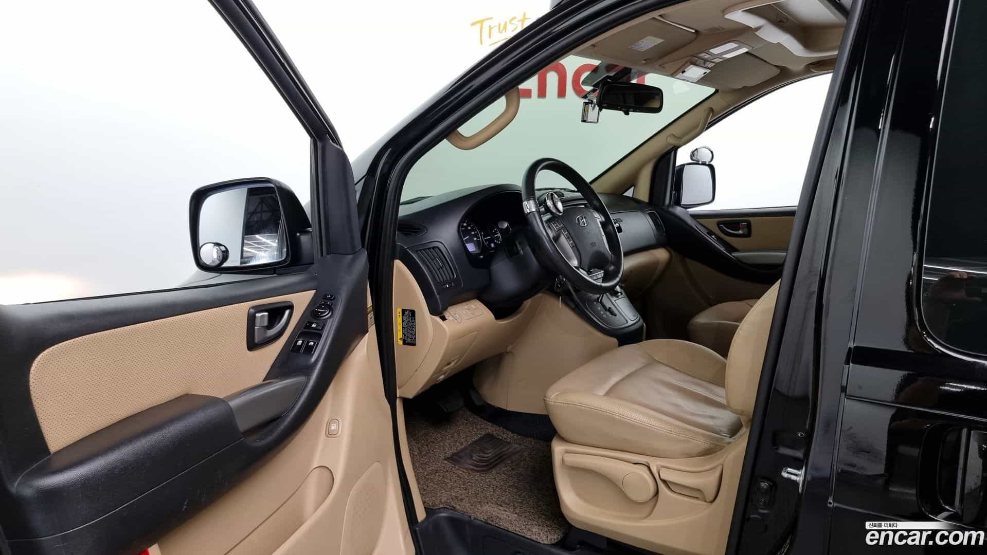 Starex Hyundai 2018.11-INNER-010