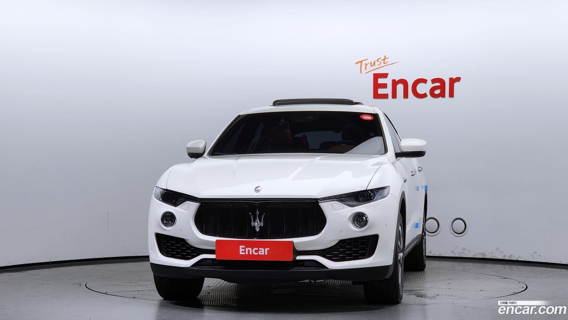 Main__Slider__Photo:Levante Maserati 2018.2-2
