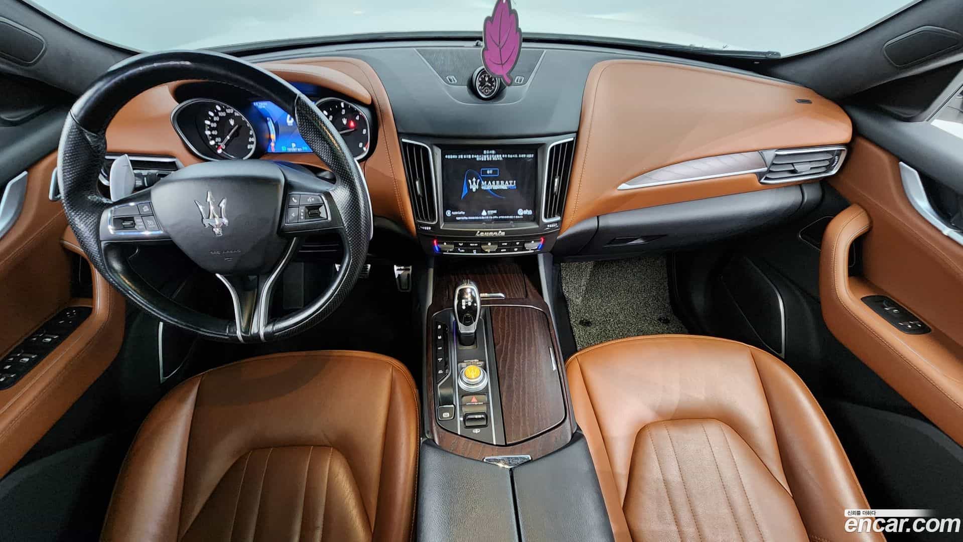 Levante Maserati 2018.2-INNER-007