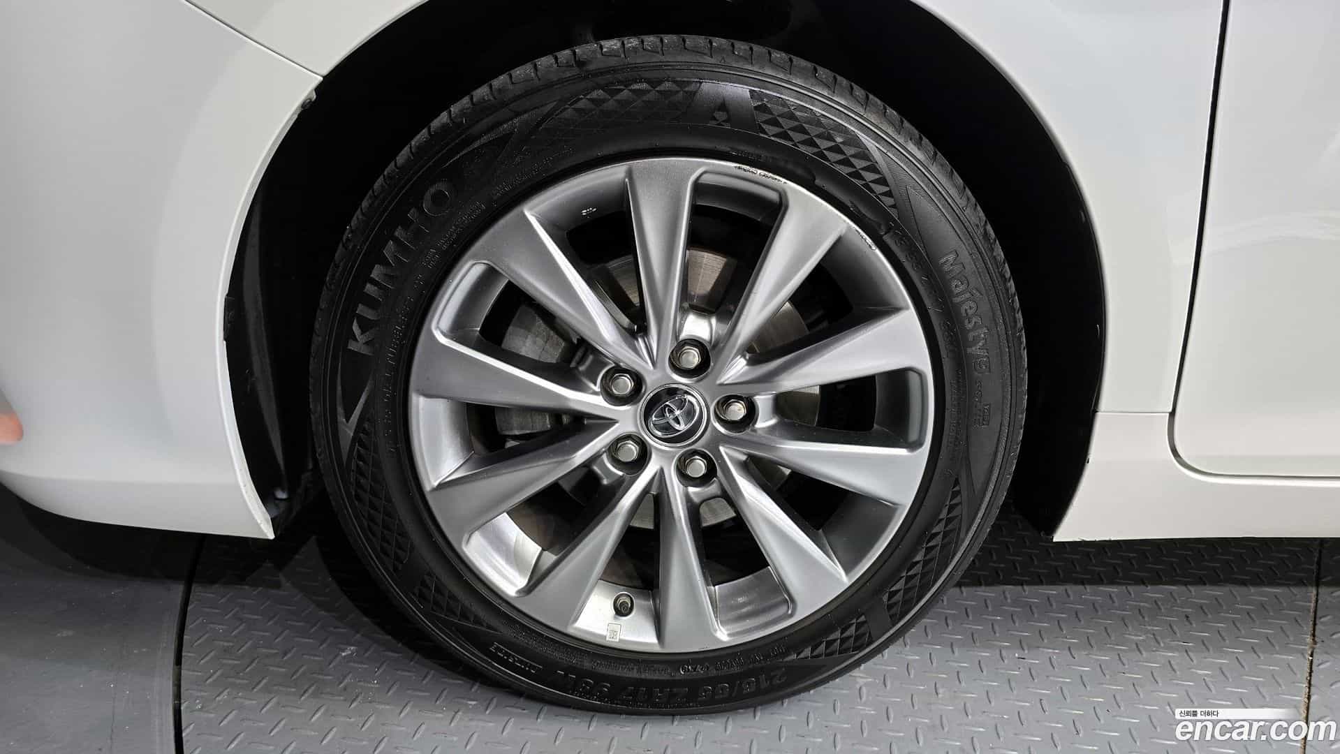 Camry Toyota 2015.10-OUTER-005