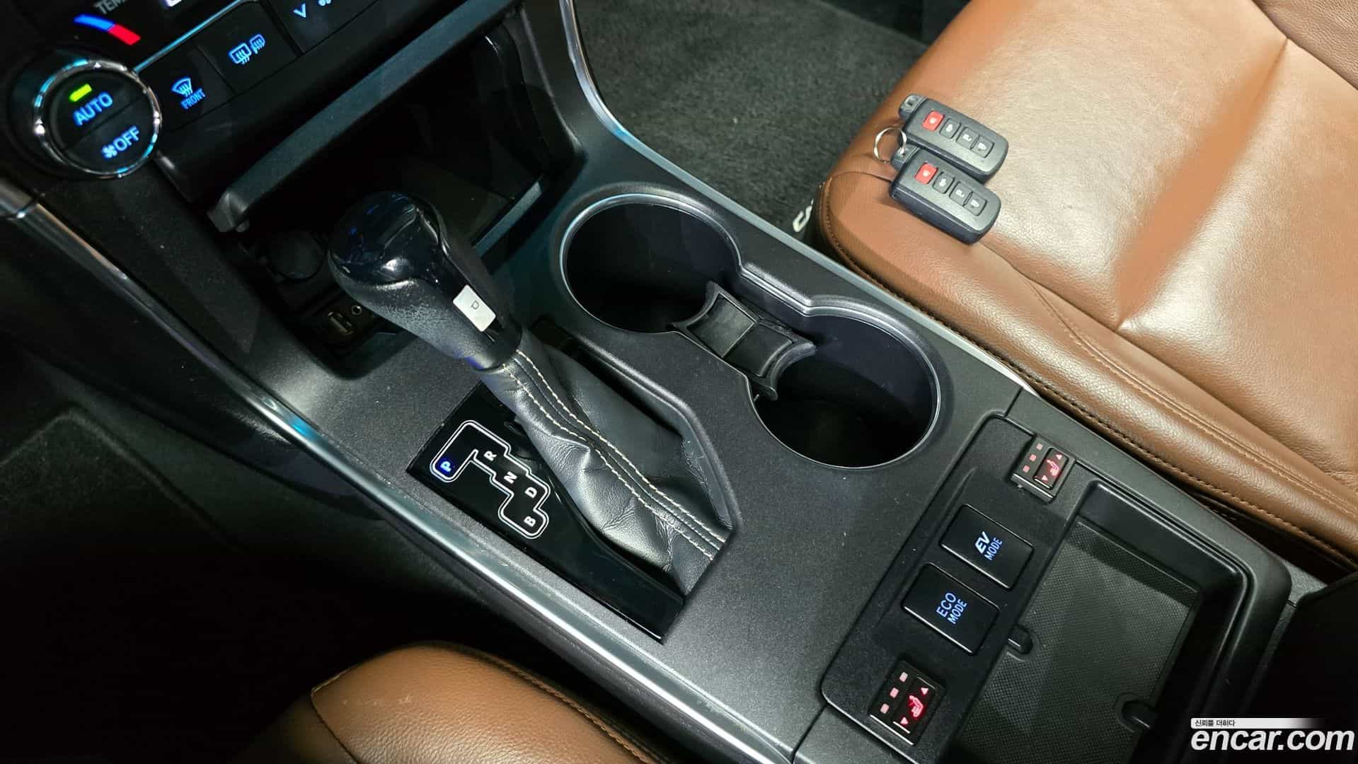 Camry Toyota 2015.10-INNER-009
