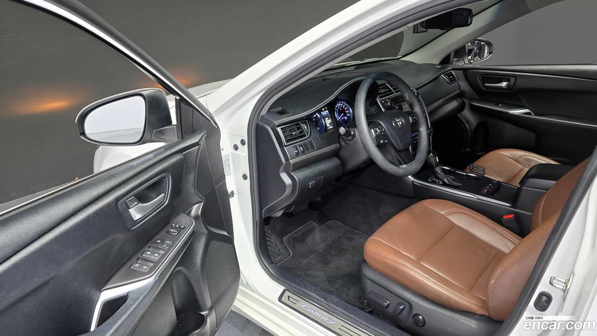 Camry Toyota 2015.10-INNER-010