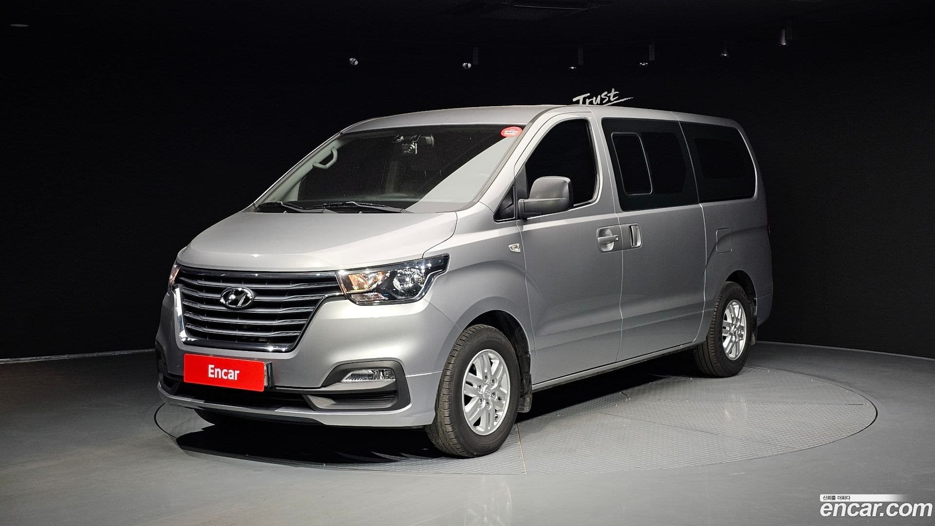 Main__Slider__Photo:Starex Hyundai 2019.2-0