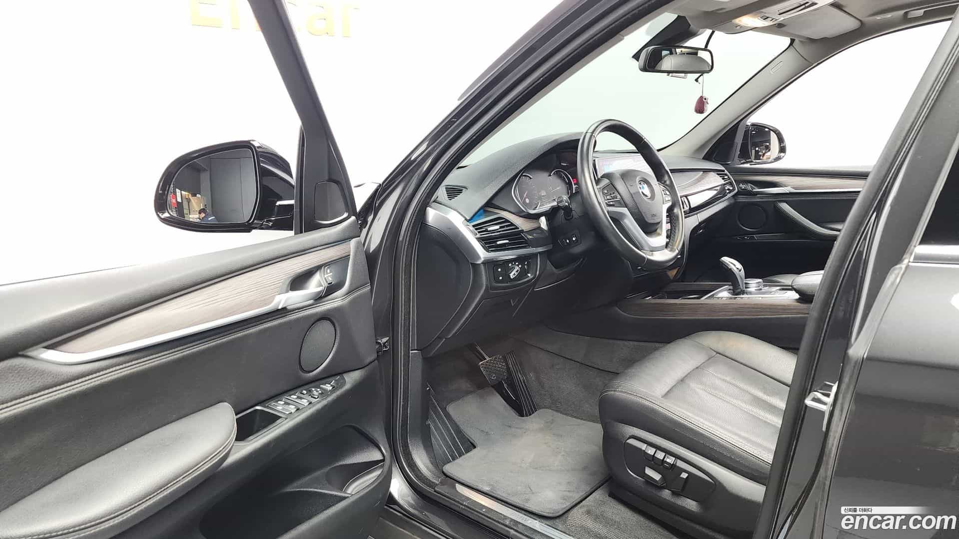 X5 BMW 2017.2-INNER-010