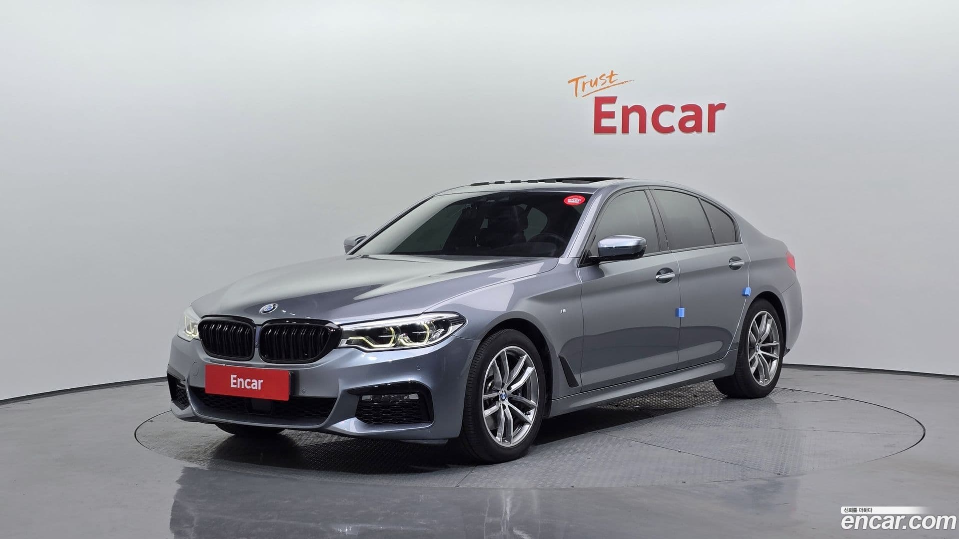 Main__Slider__Photo:5-Series BMW 2017.7-0