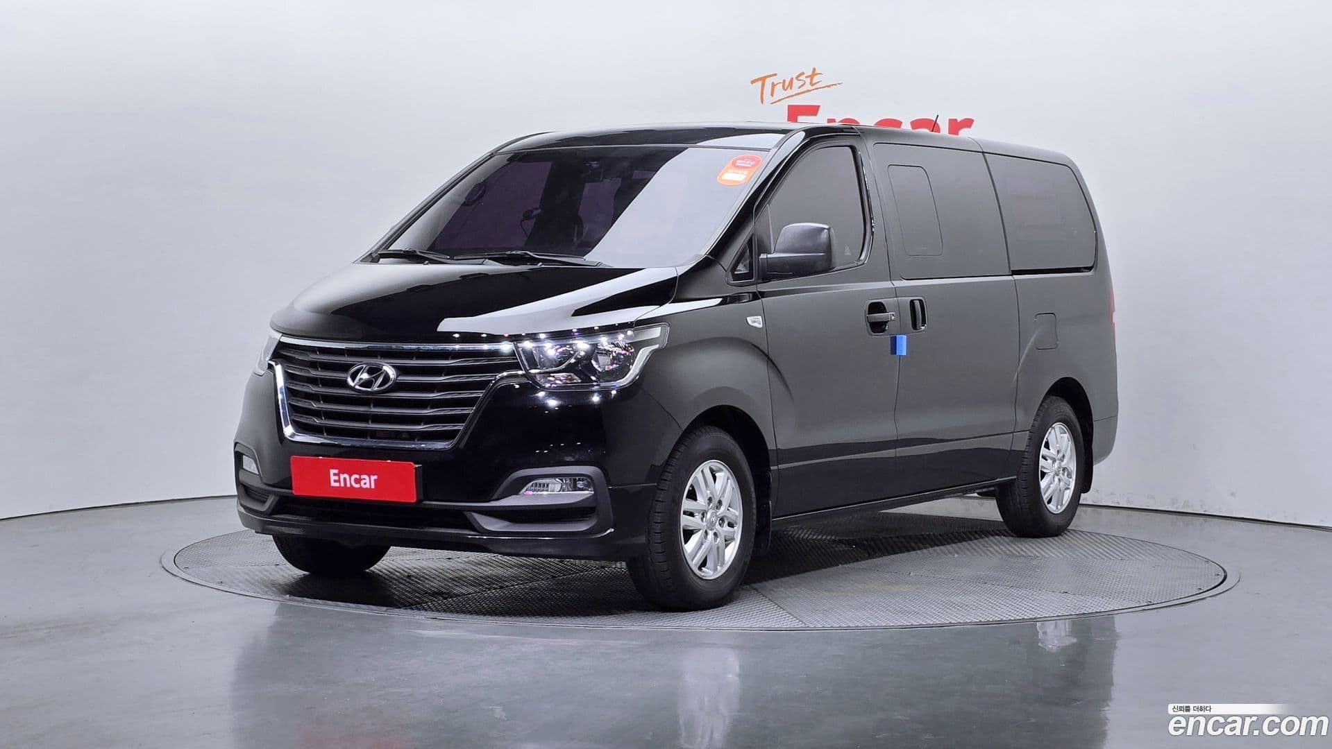 Main__Slider__Photo:Starex Hyundai 2018.0-0
