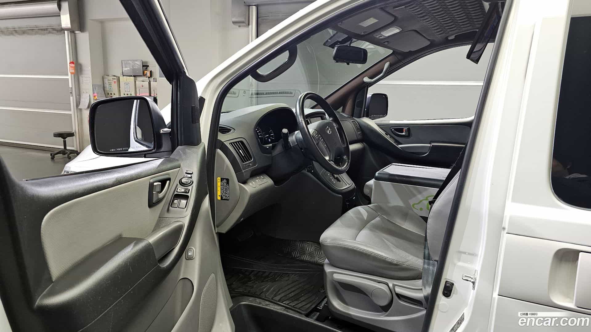 Starex Hyundai 2019.7-INNER-010