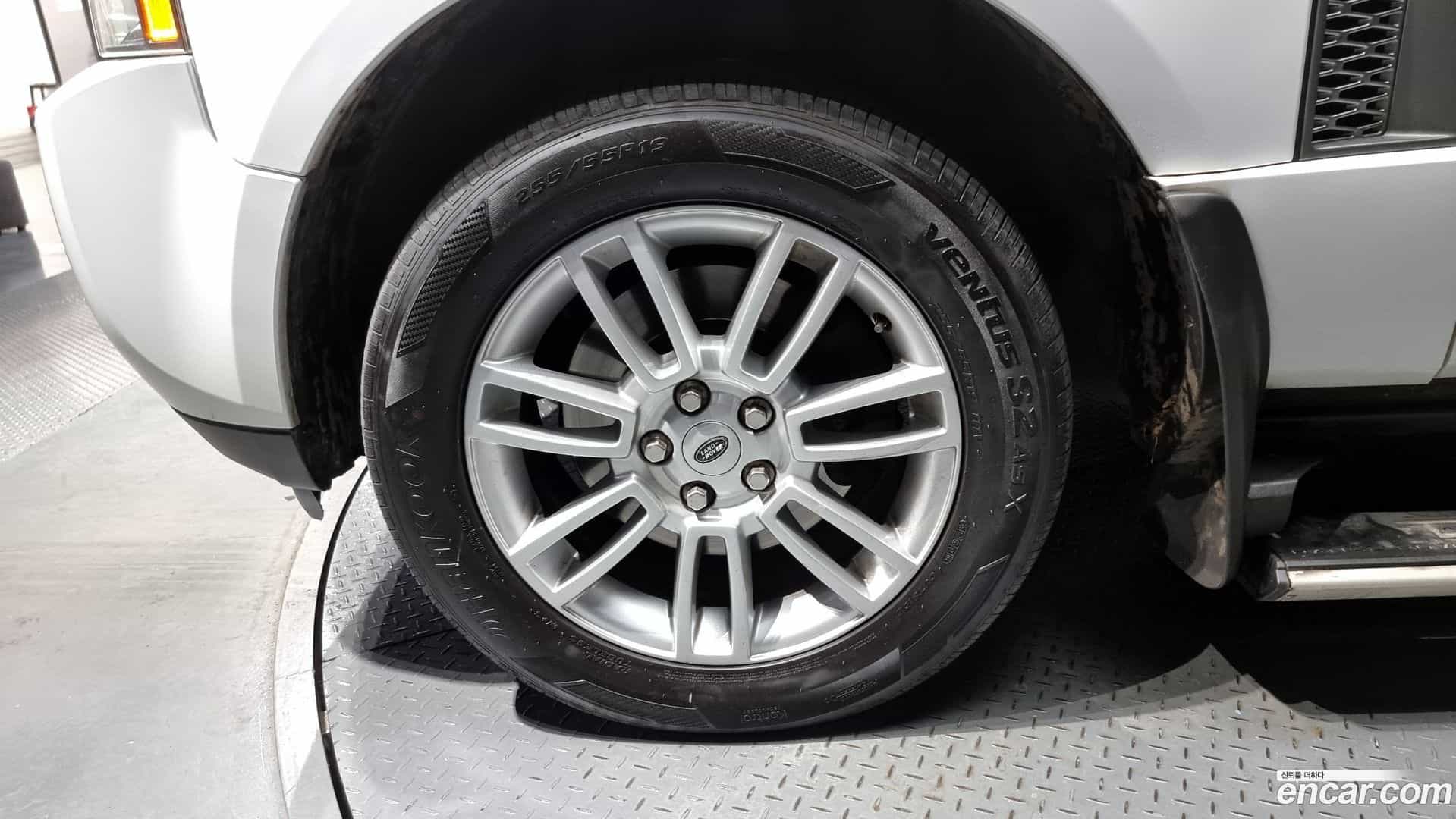 Range Rover Land Rover 2011.11-OUTER-005
