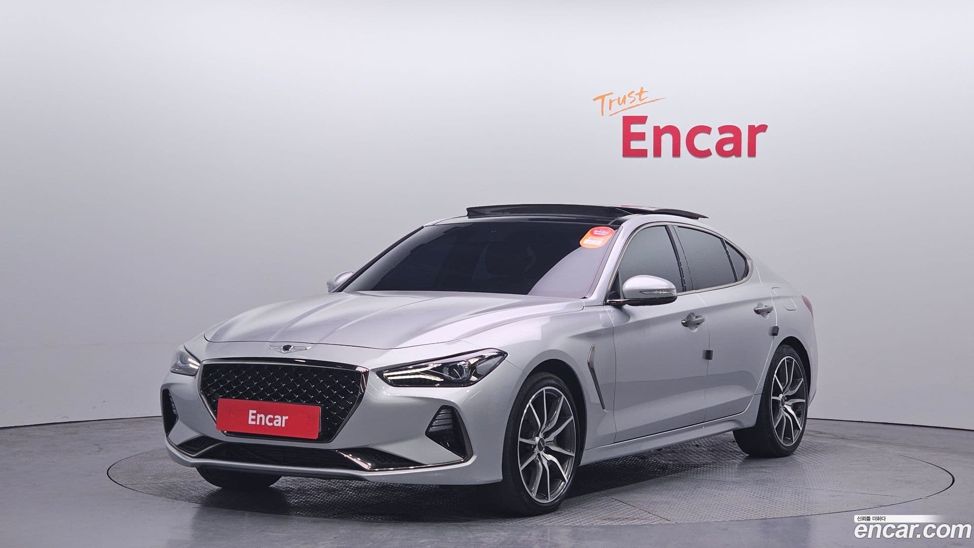 Main__Slider__Photo:G70 Genesis 2018.1-0