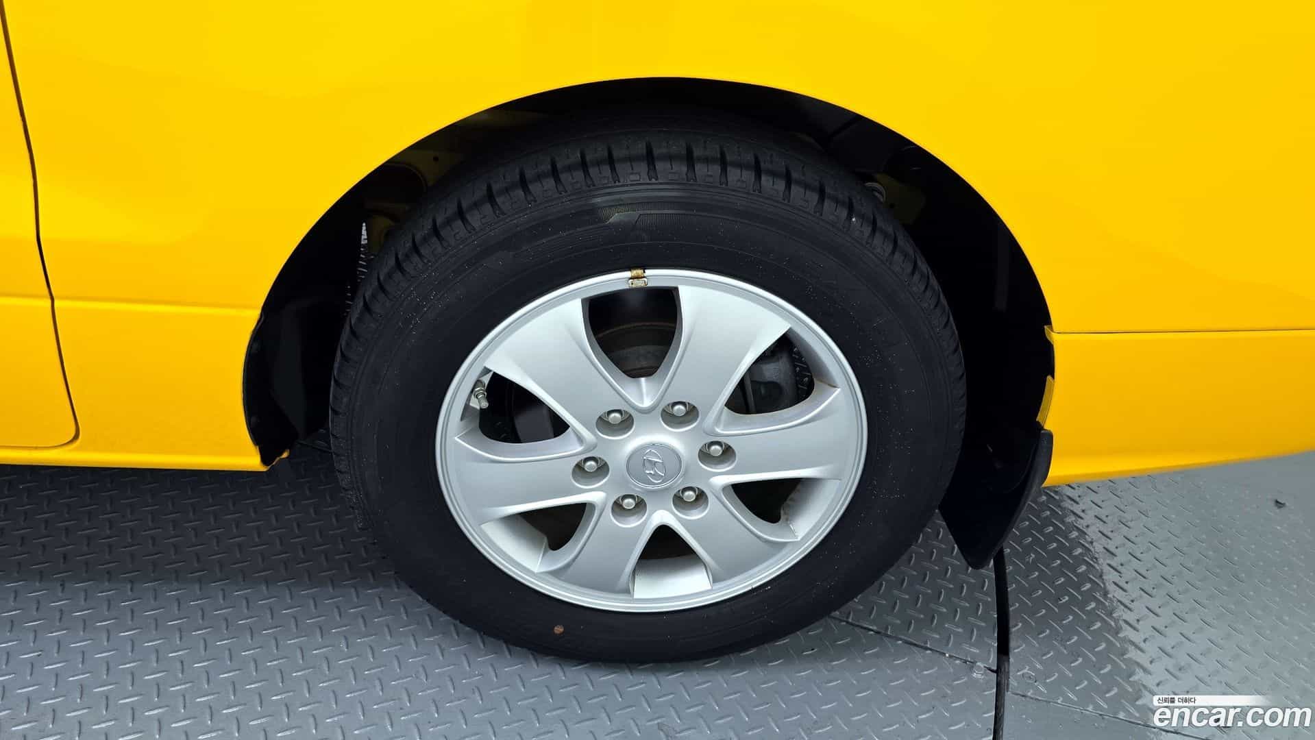 Starex Hyundai 2019.1-OUTER-005