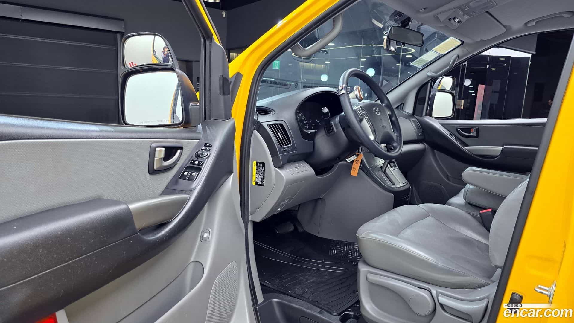 Starex Hyundai 2019.1-OPTION-015
