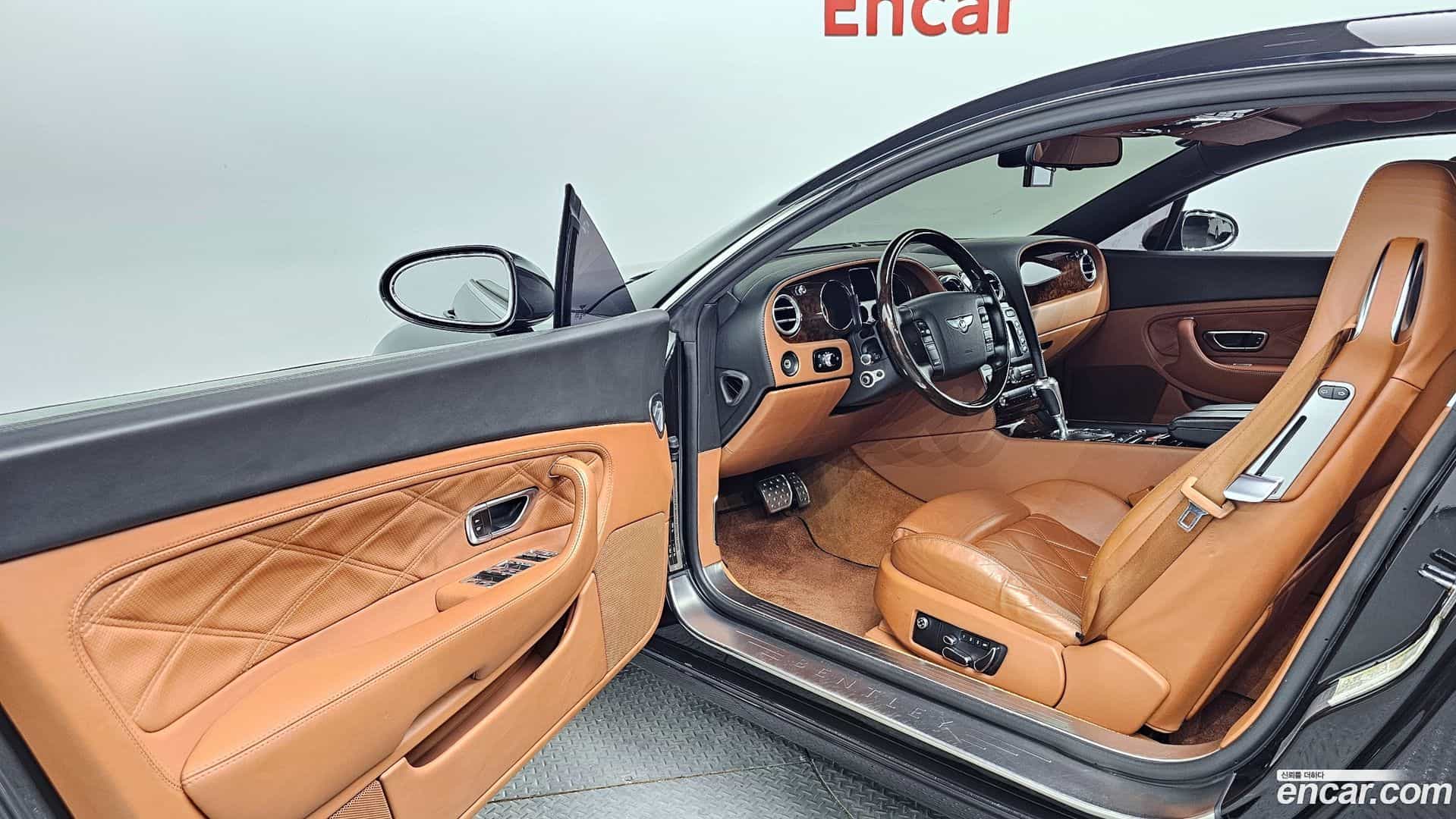 Continental Bentley 2006.5-INNER-010