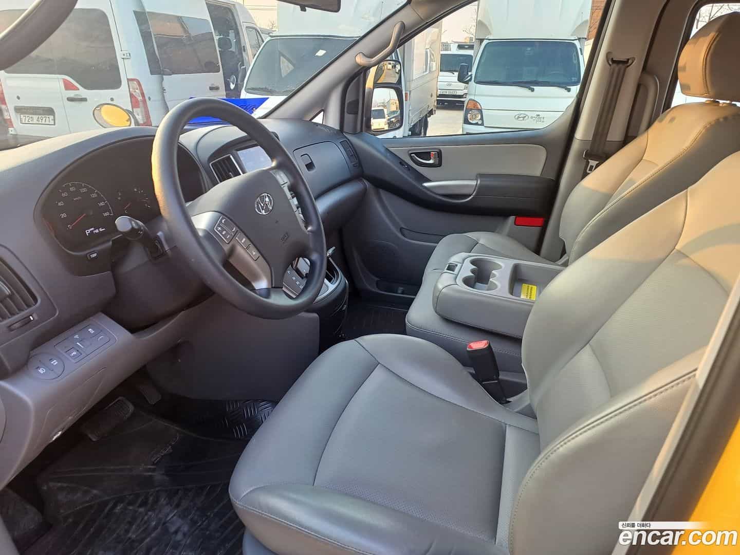 Starex Hyundai 2020.5-INNER-006