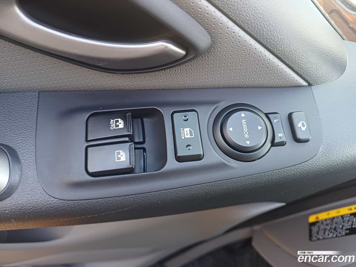Starex Hyundai 2020.5-OPTION-015