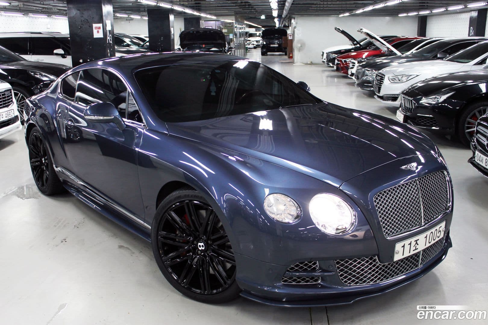 Main__Slider__Photo:Continental Bentley 2015.4-0