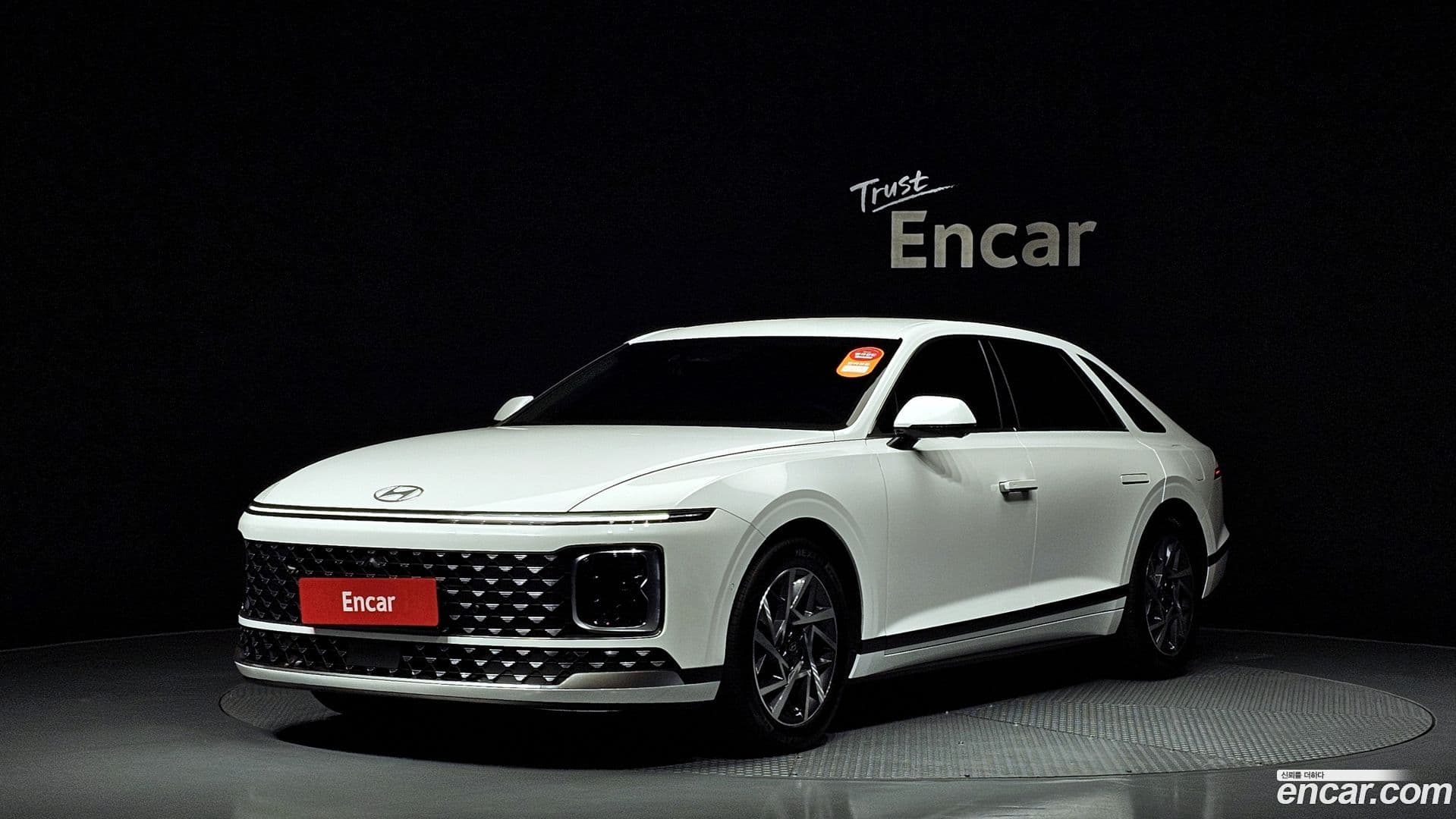 Main__Slider__Photo:Grandeur Hyundai 2023.1-0