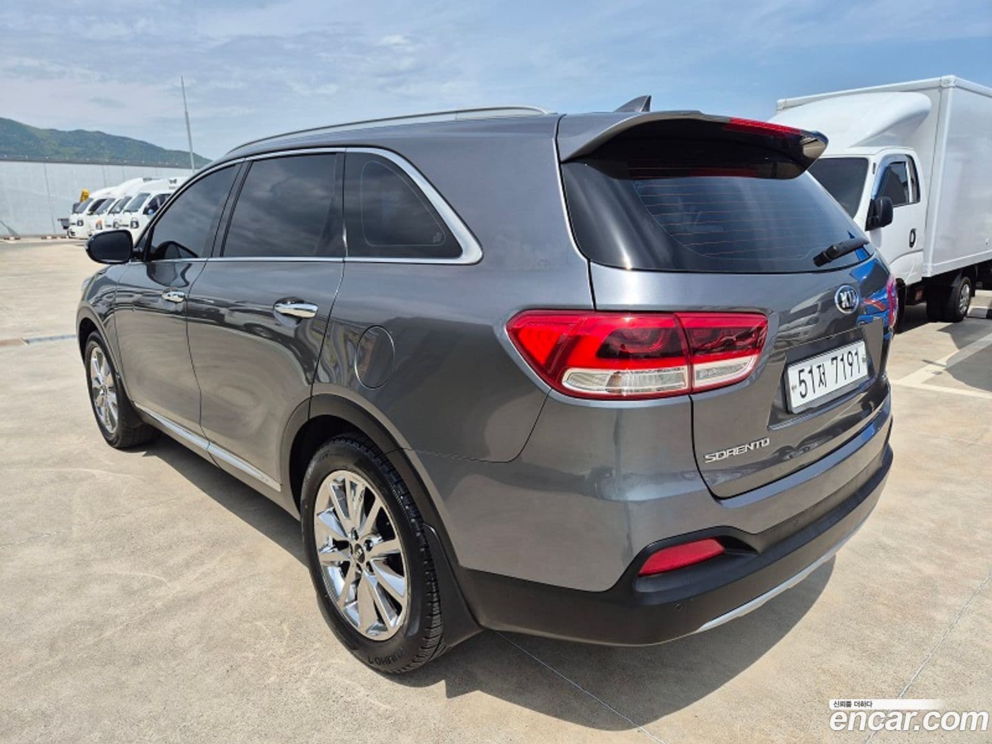 Main__Slider__Photo:Sorento Kia 2015.9-0