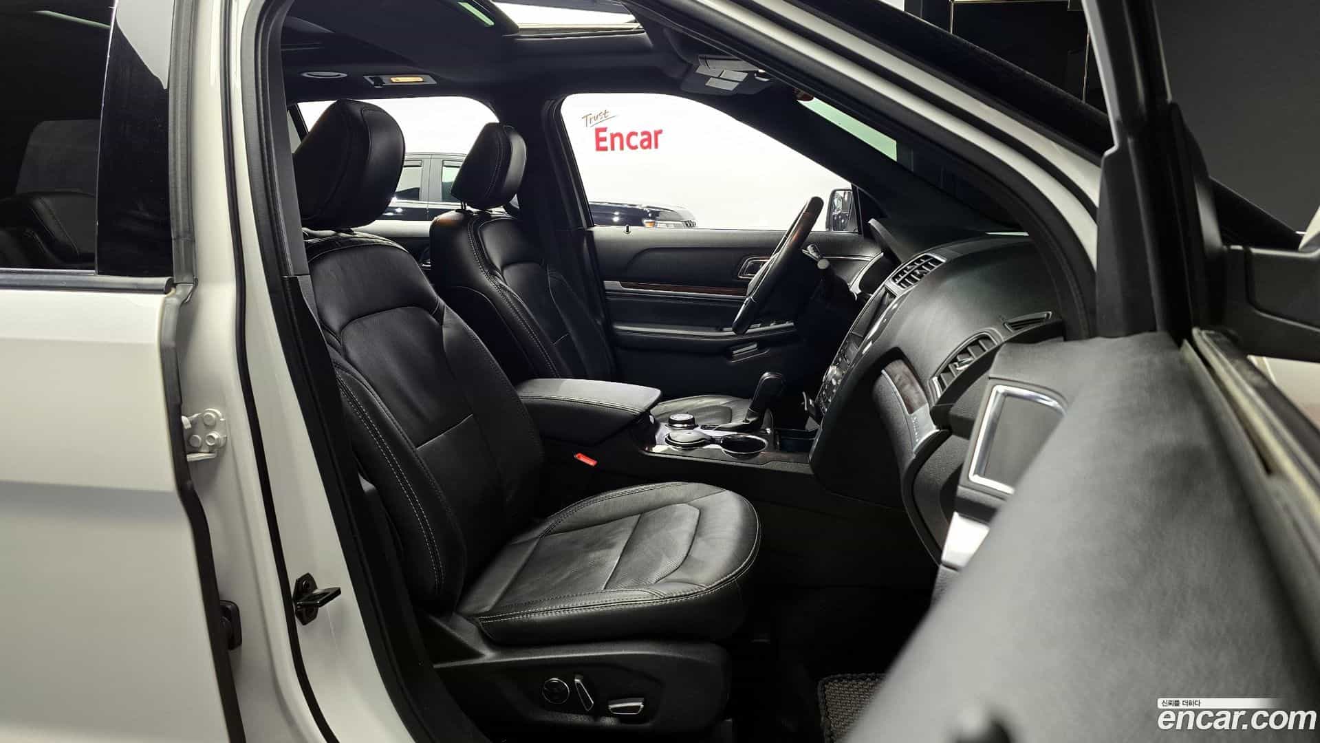 Explorer Ford 2018.1-INNER-010