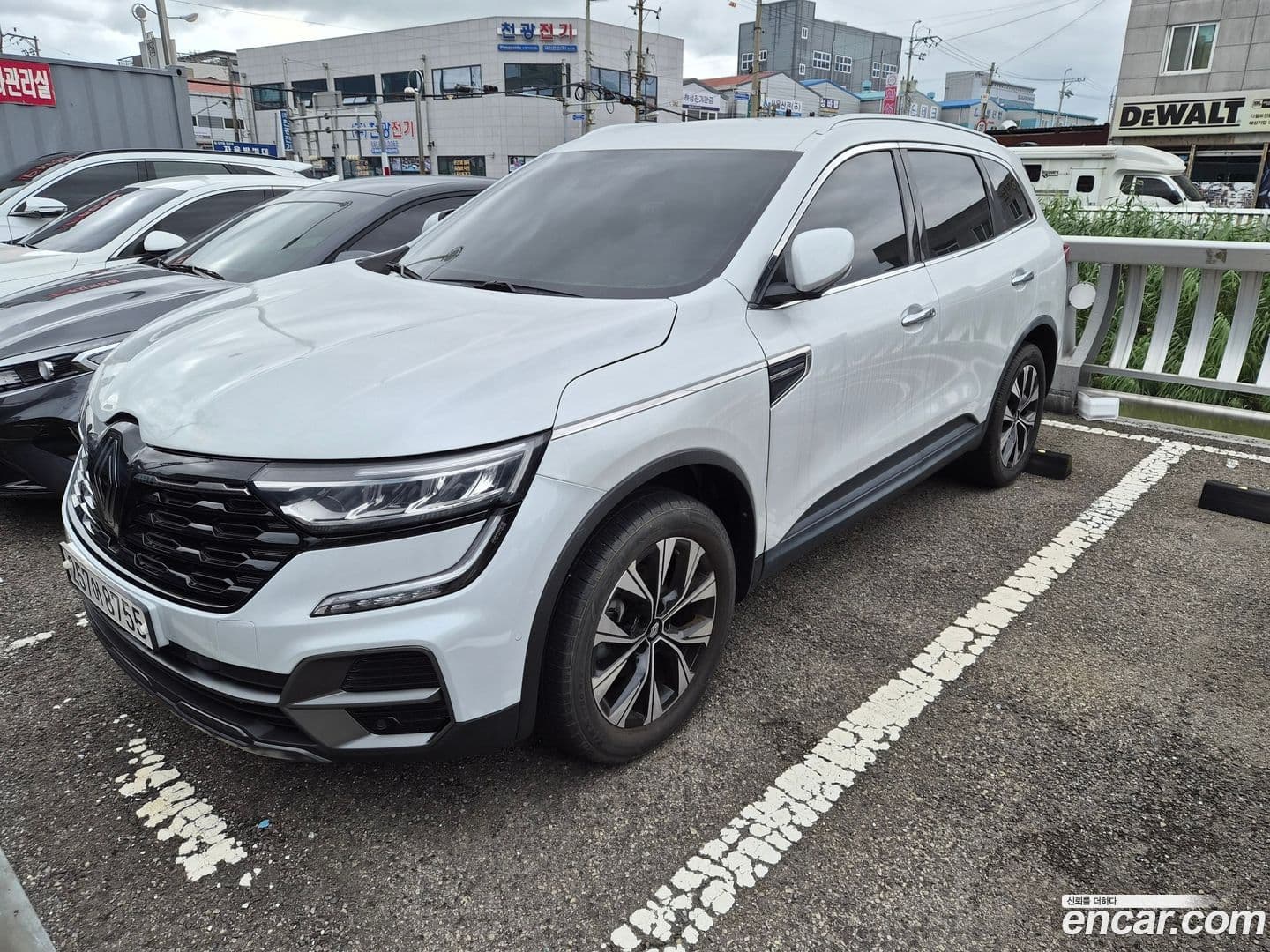 Main__Slider__Photo:QM6 Renault Korea 2022.8-0