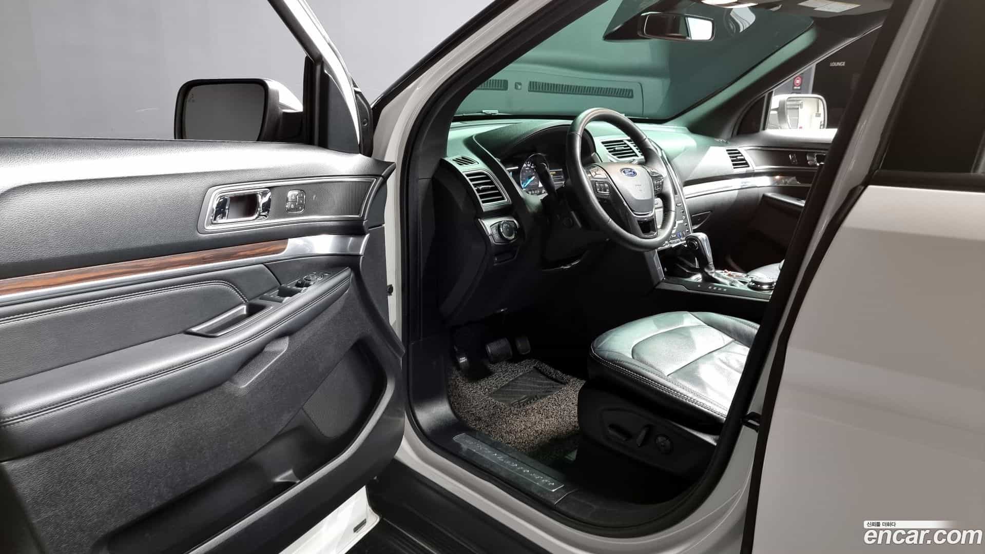 Explorer Ford 2019.6-INNER-010