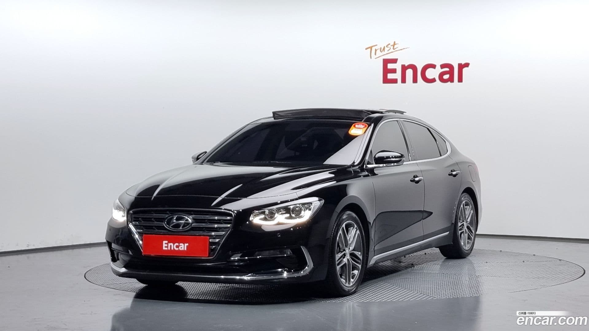 Main__Slider__Photo:Grandeur Hyundai 2016.11-0
