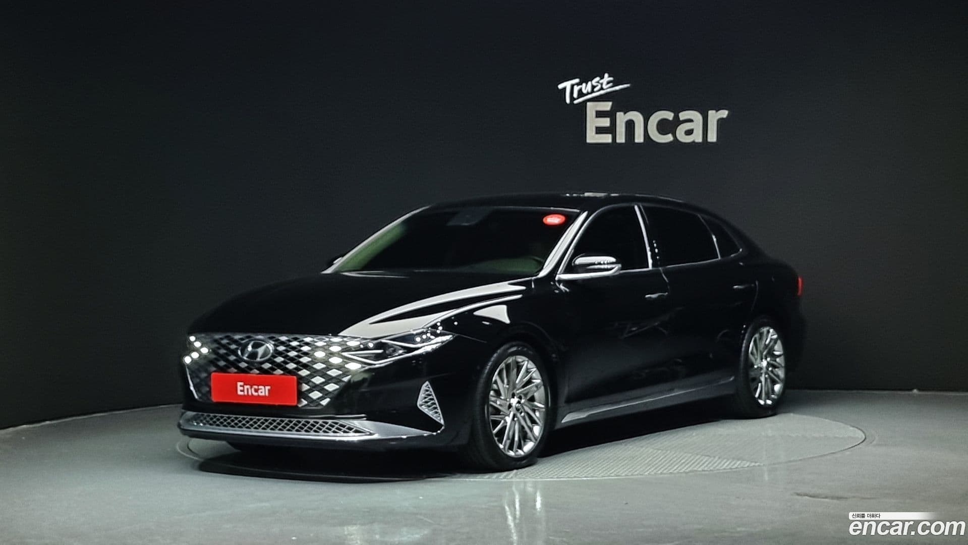 Main__Slider__Photo:Grandeur Hyundai 2021.2-0
